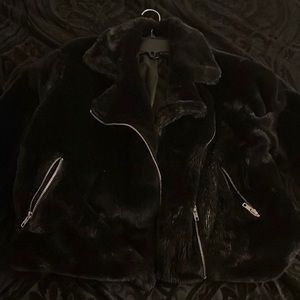 Windsor Black short fur coat